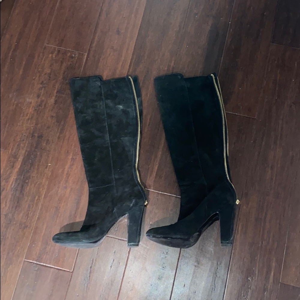 VINCE CAMUTO KNEE LENTH BOOTS
